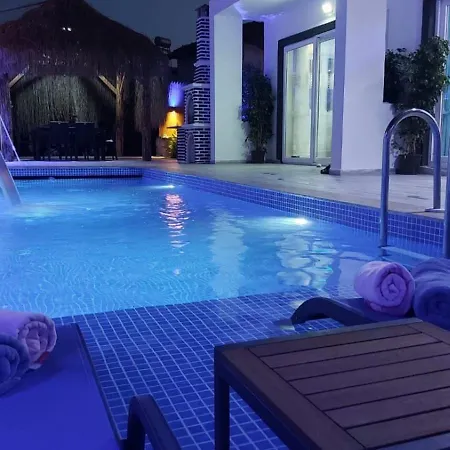 Βίλα Yesilkoey 1 Bedroom Secluded With Private Pool Hot Tub Καλκάν