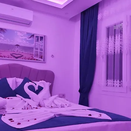 Yesilkoey 1 Bedroom Secluded With Private Pool Hot Tub *