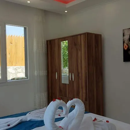 Yesilkoey 1 Bedroom Secluded With Private Pool Hot Tub *
