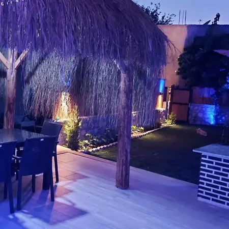 Yesilkoey 1 Bedroom Secluded With Private Pool Hot Tub فيلة كالكان